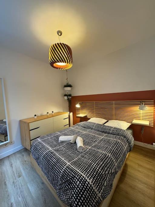 Appartement Charmant Hypercentre Avec Patio Prive Et Parking Орлеан Экстерьер фото